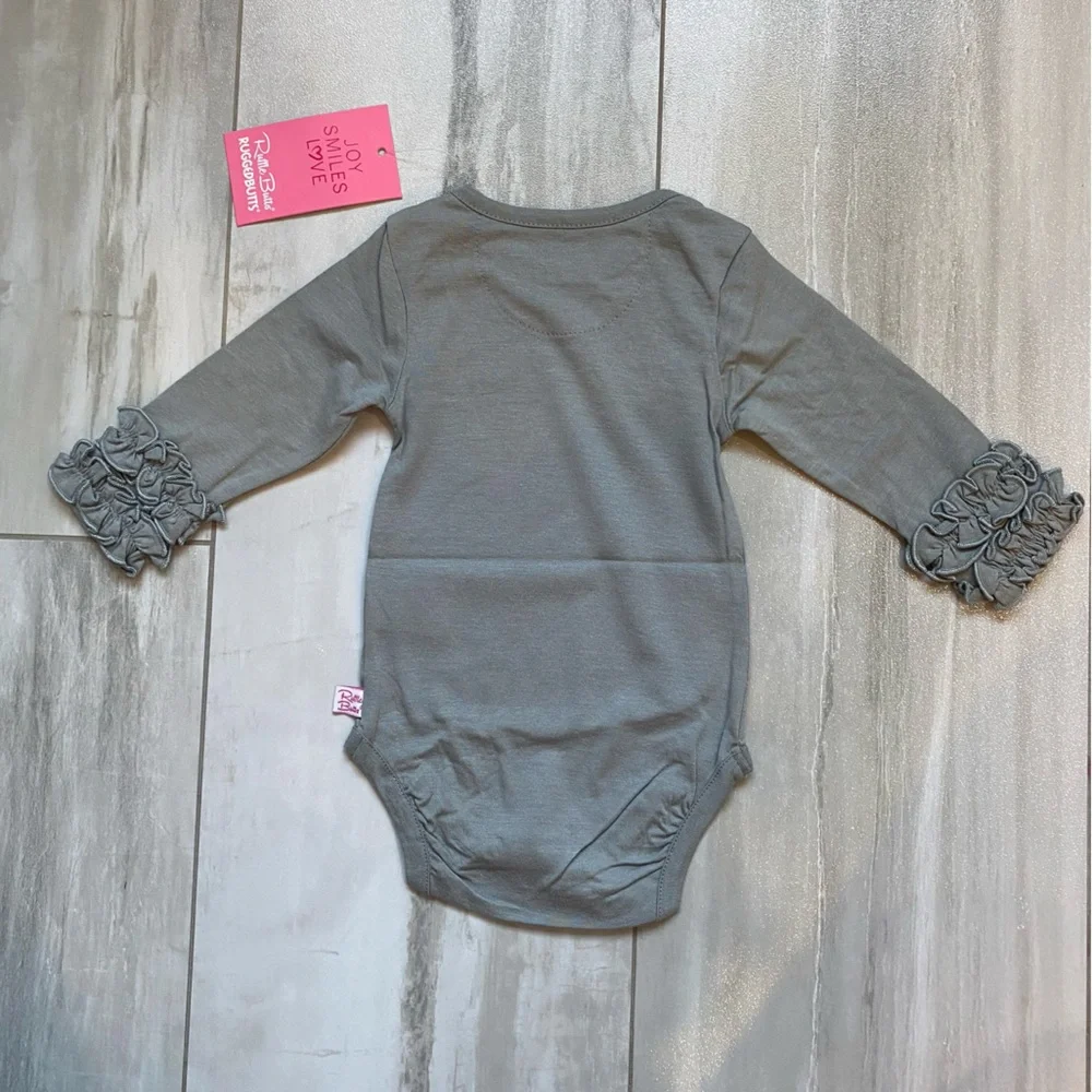 NWT RuffleButts Gray Long Sleeve Basic Ruffle Layering Bodysuit, girls 3-6M